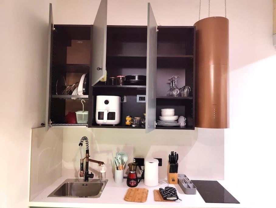 Casa Mamo: Design & Vintage Above Subway Milan