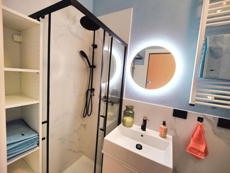 Casa Mamo: Design & Vintage Above Subway * Milan